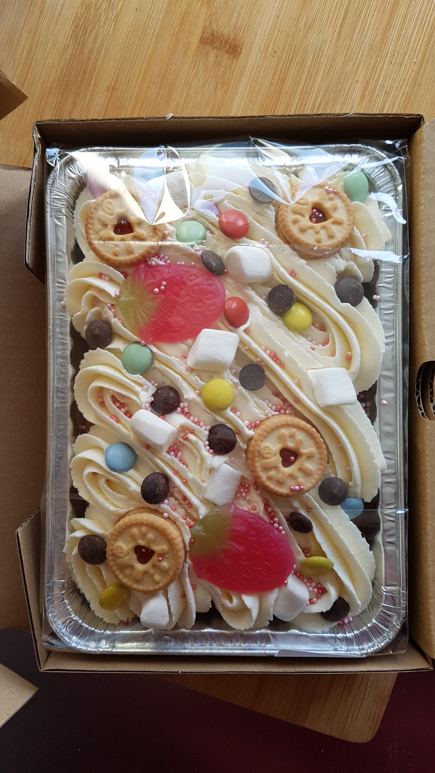 Celebration traycake